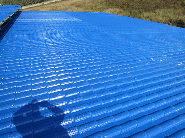 新型環(huán)保屋面瓦——秸稈瓦為改善空氣質量作貢獻